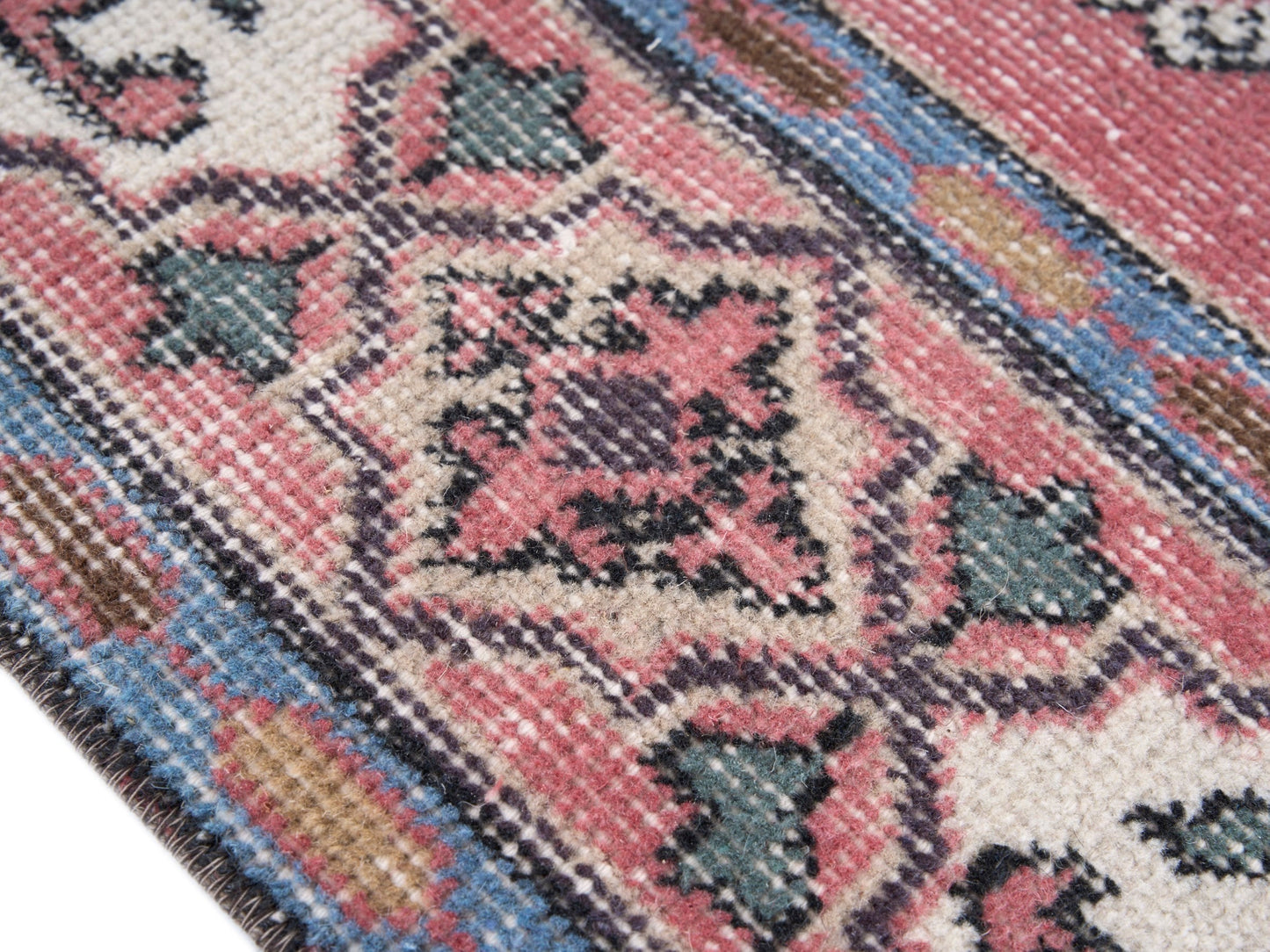 8390 - 3'10" x 6'11"