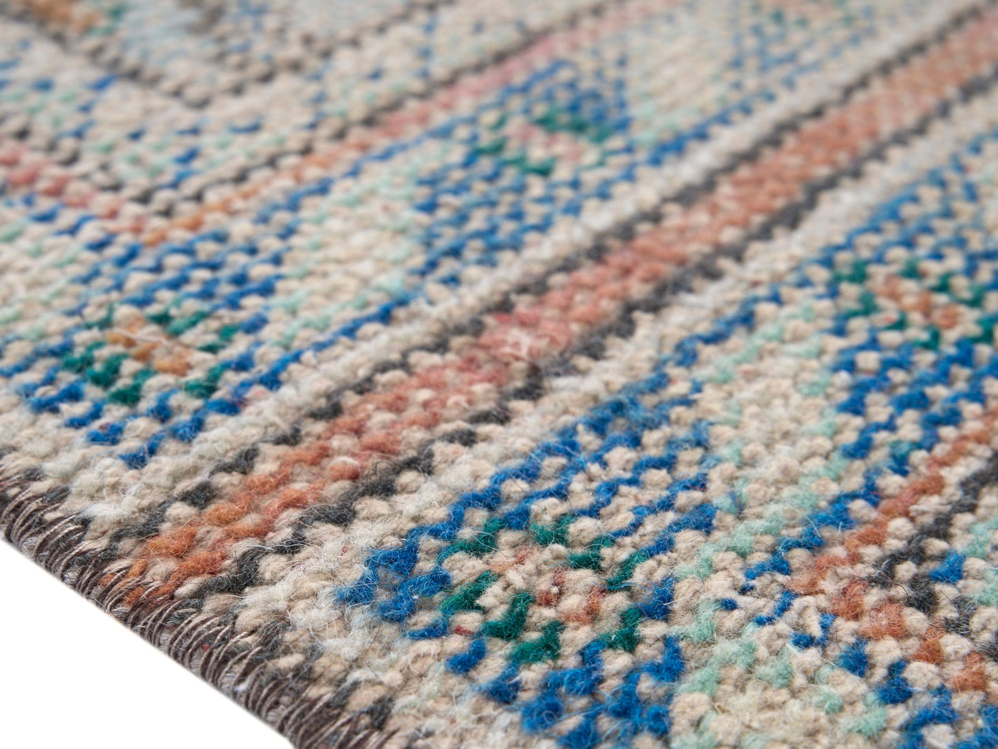 8585 - 3'10" x 9'11"