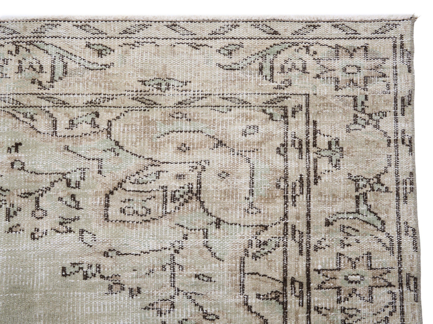 8009 - 5'11" x 9'11"