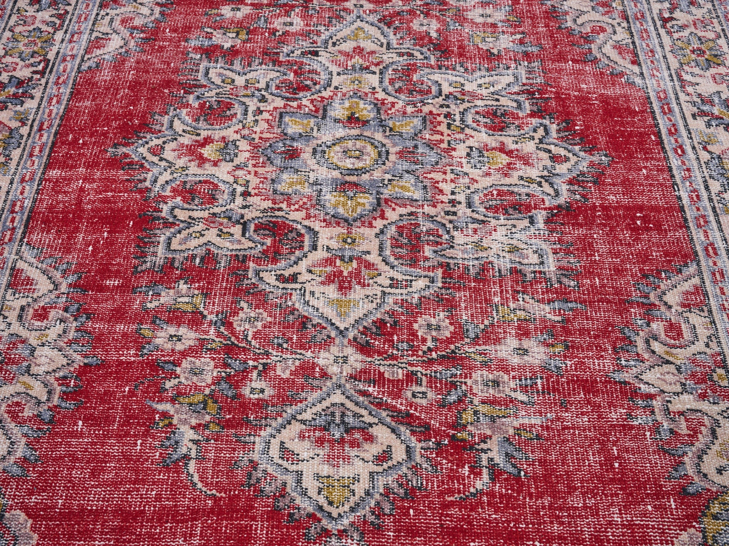 8231 - 5'11" x 10'4"