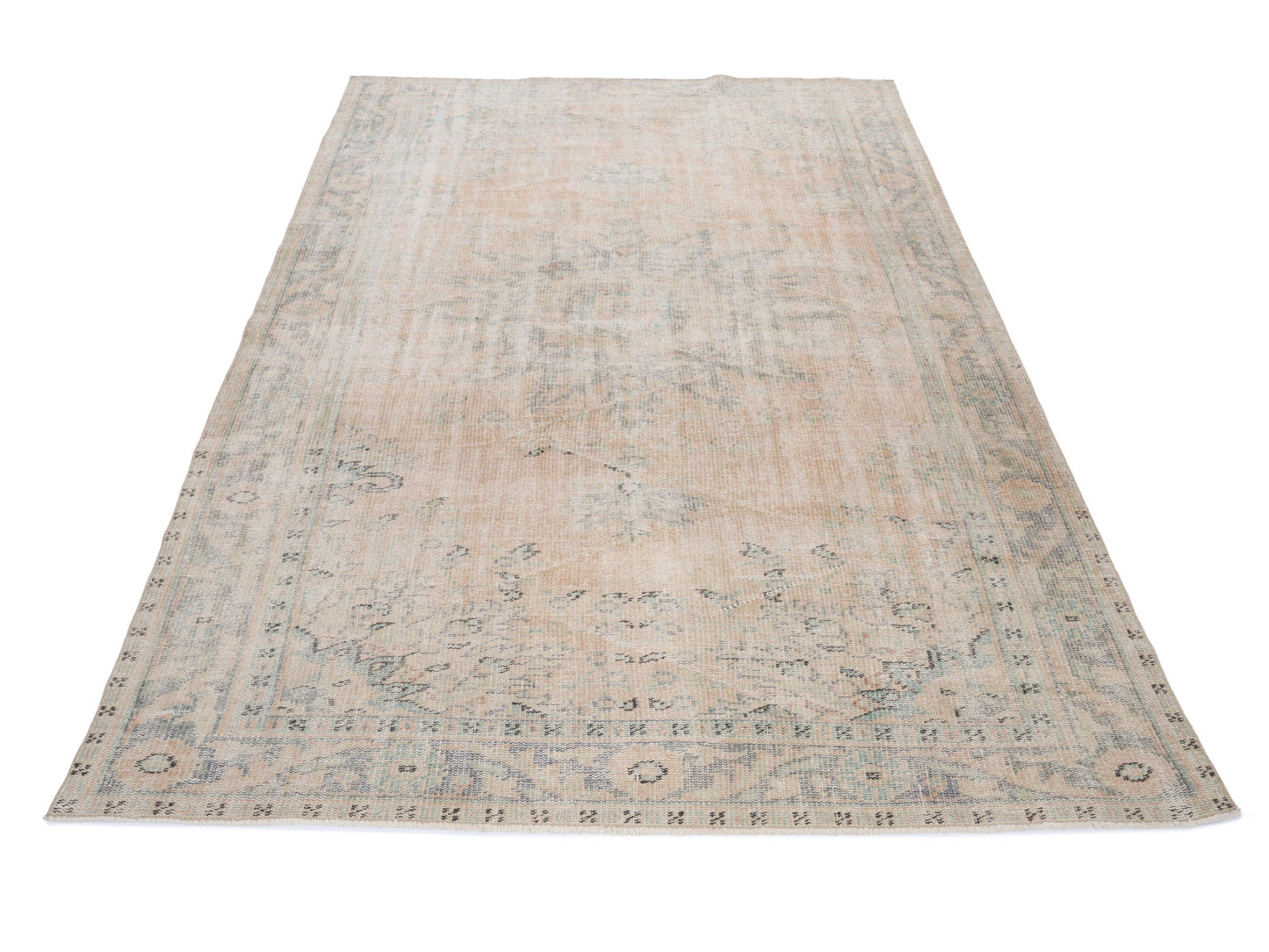 8093 - 5'10" x 9'11"