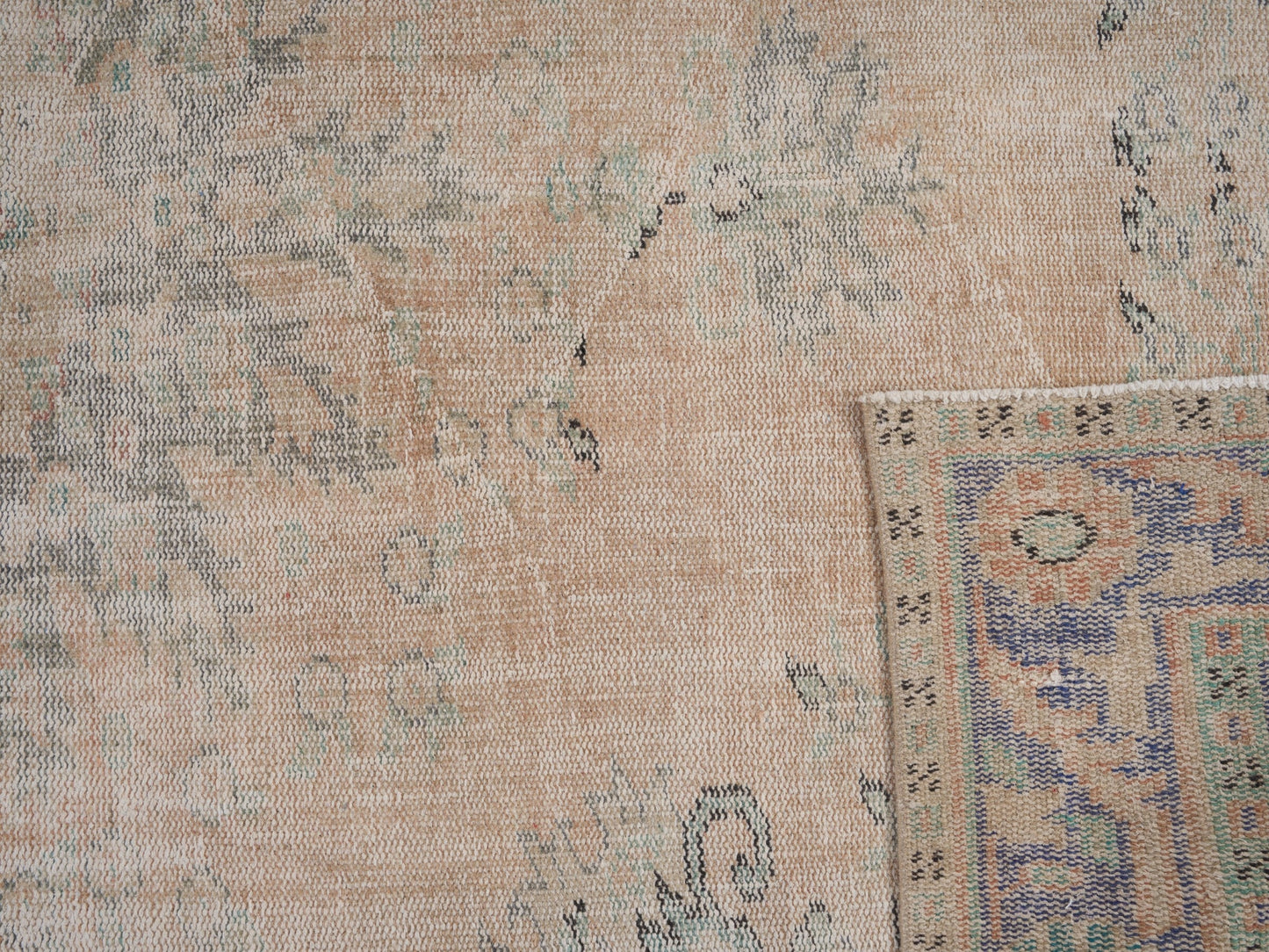 8093 - 5'10" x 9'11"