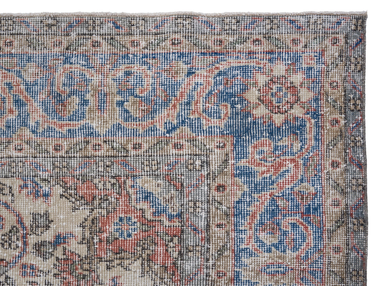 8114 - 7'1" x 10'11"