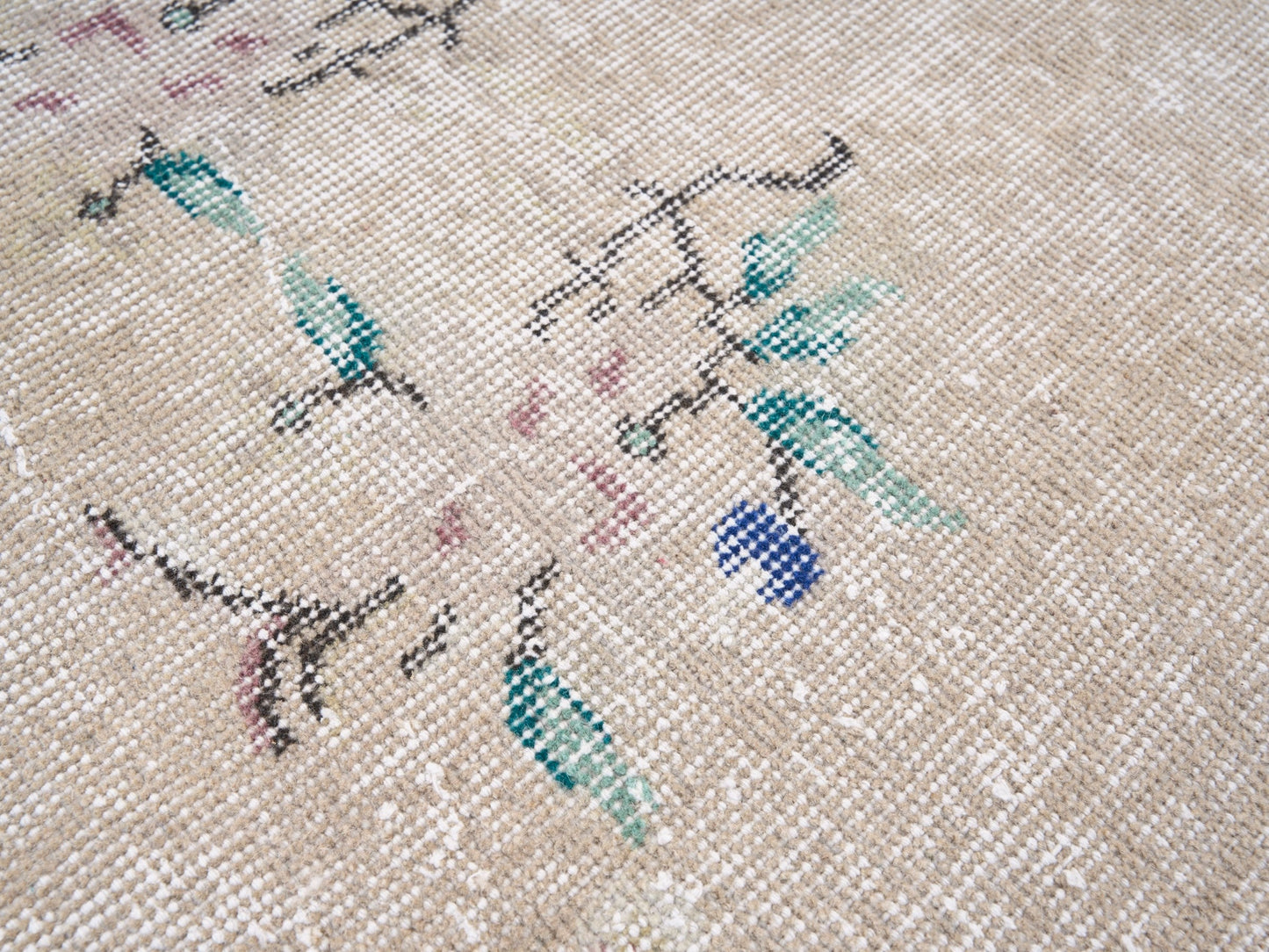 8506 - 4'11" x 8'10"