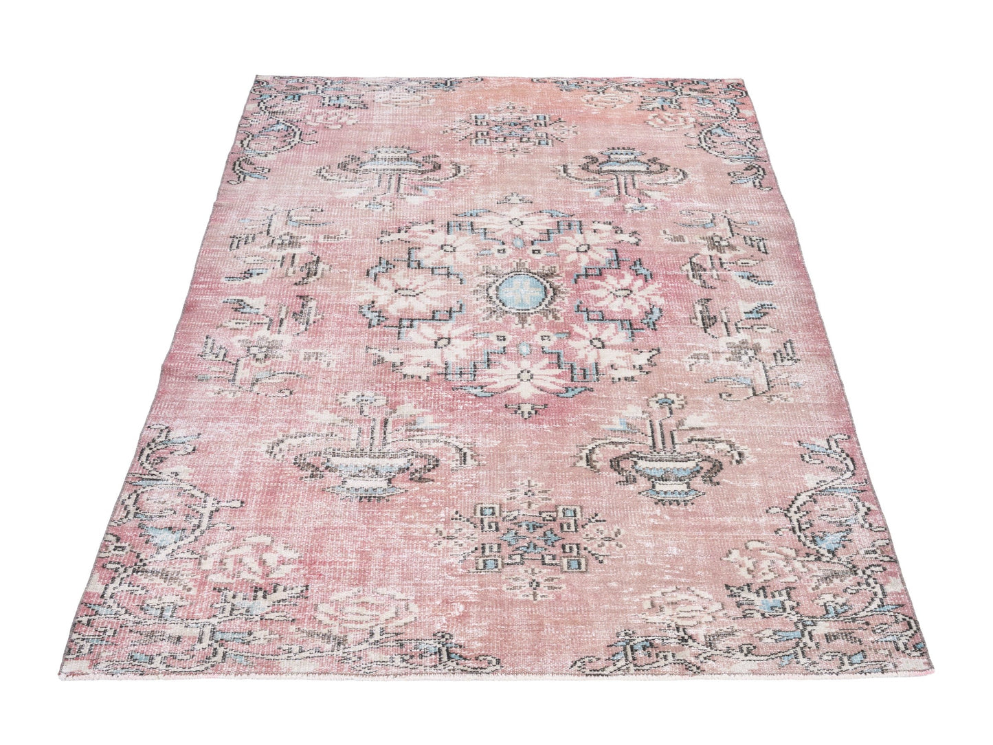 8711 - 4'11" x 7'11"