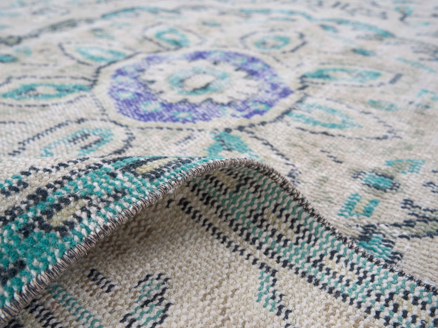 8695 - 4'11" x 8'10"