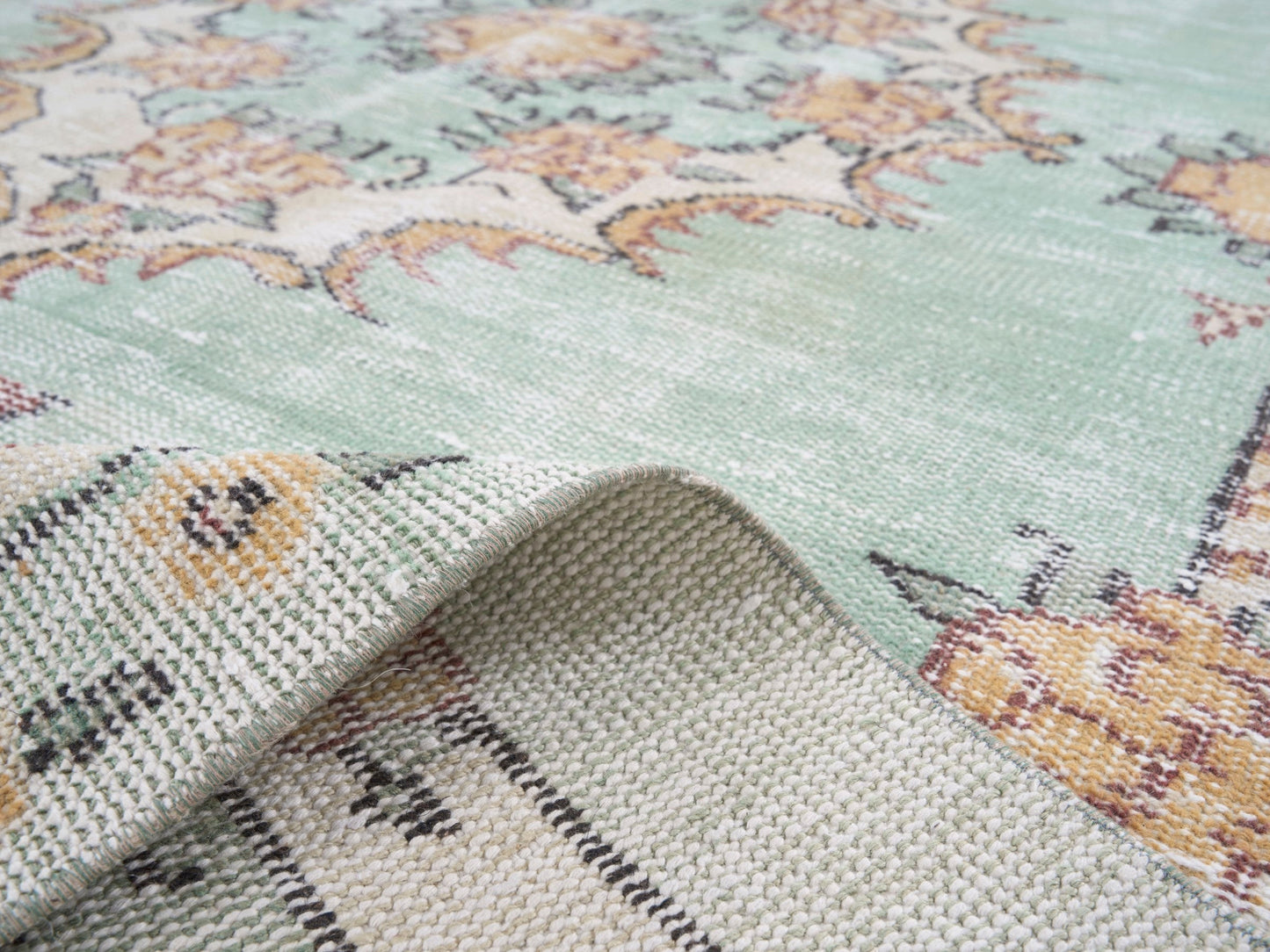 8682 - 5'10" x 10'6"