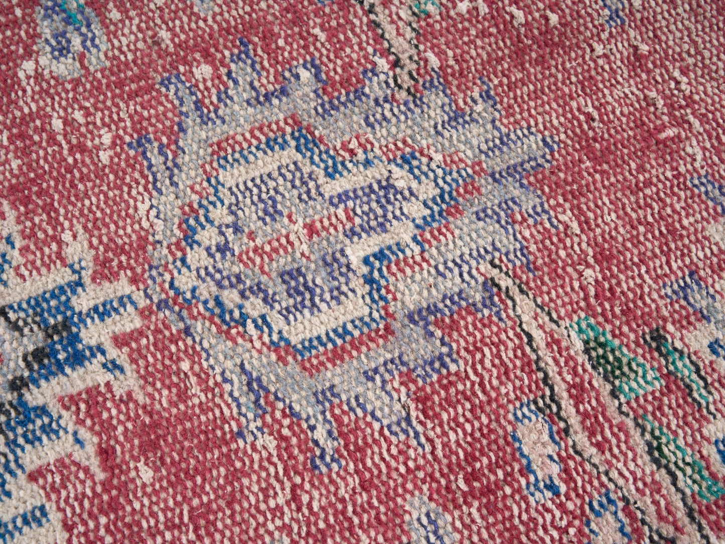 3364 - 5'11" x 9'1"