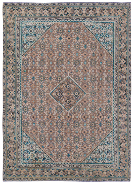 8983 - 9'1" x 12'10"