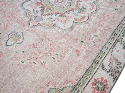 8252 - 5'10" x 10'2"