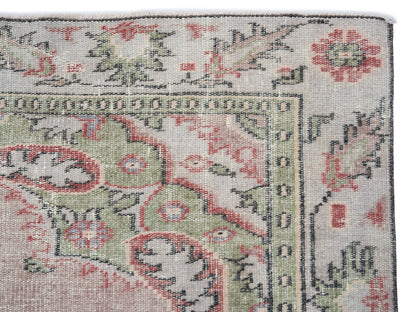 8252 - 5'10" x 10'2"