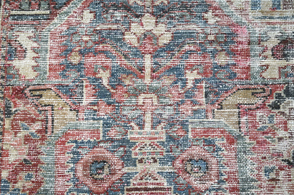 10001 - 9'4" x 11'10"