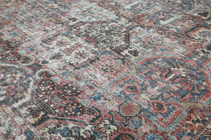 10001 - 9'4" x 11'10"