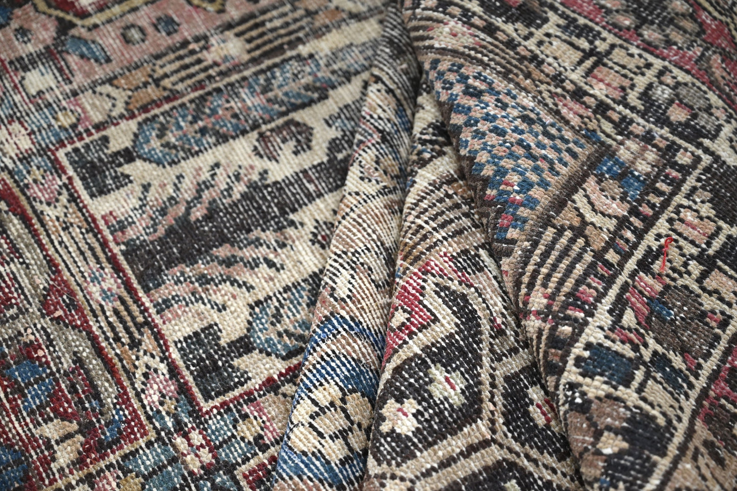 10002 - 7'9" x 10'7"