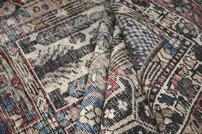 10002 - 7'9" x 10'7"