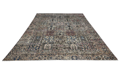 10002 - 7'9" x 10'7"