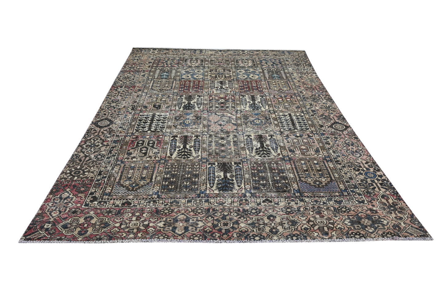 10002 - 7'9" x 10'7"