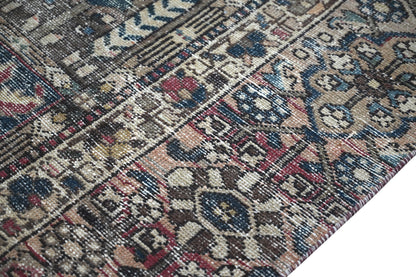 10002 - 7'9" x 10'7"