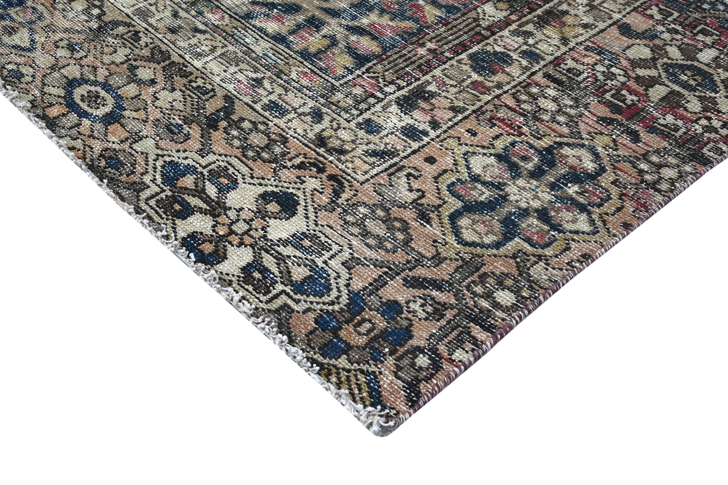 10002 - 7'9" x 10'7"