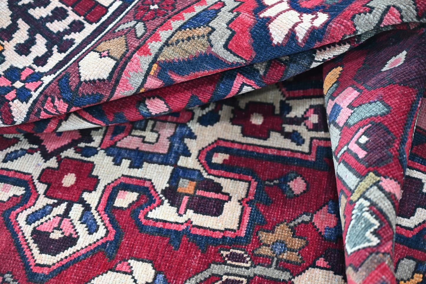 10006 - 5'11" x 9'9"