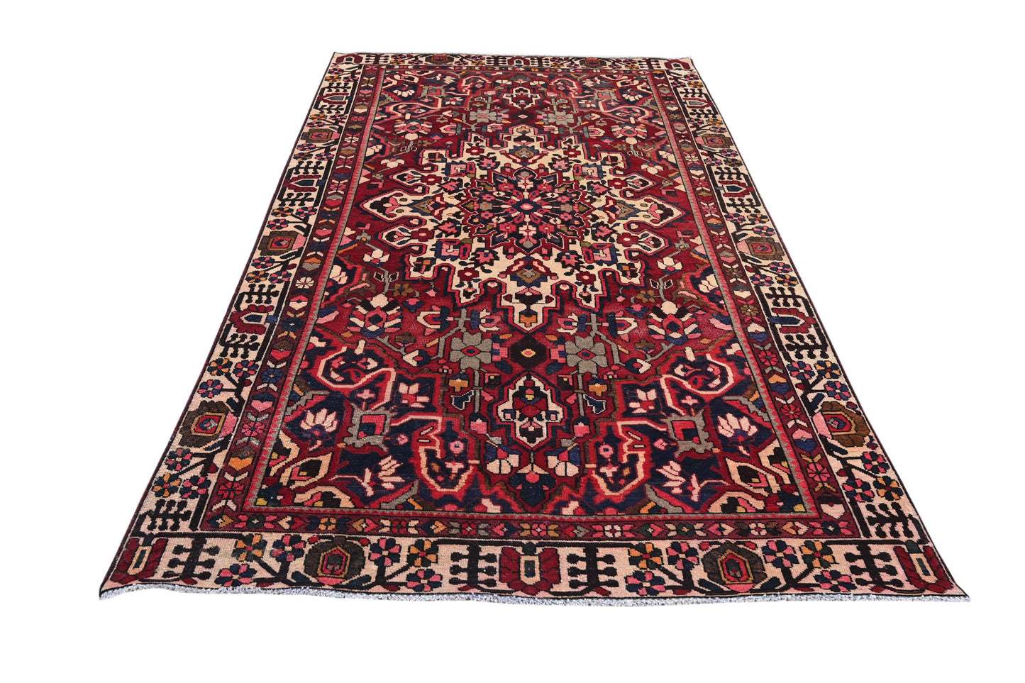 10006 - 5'11" x 9'9"