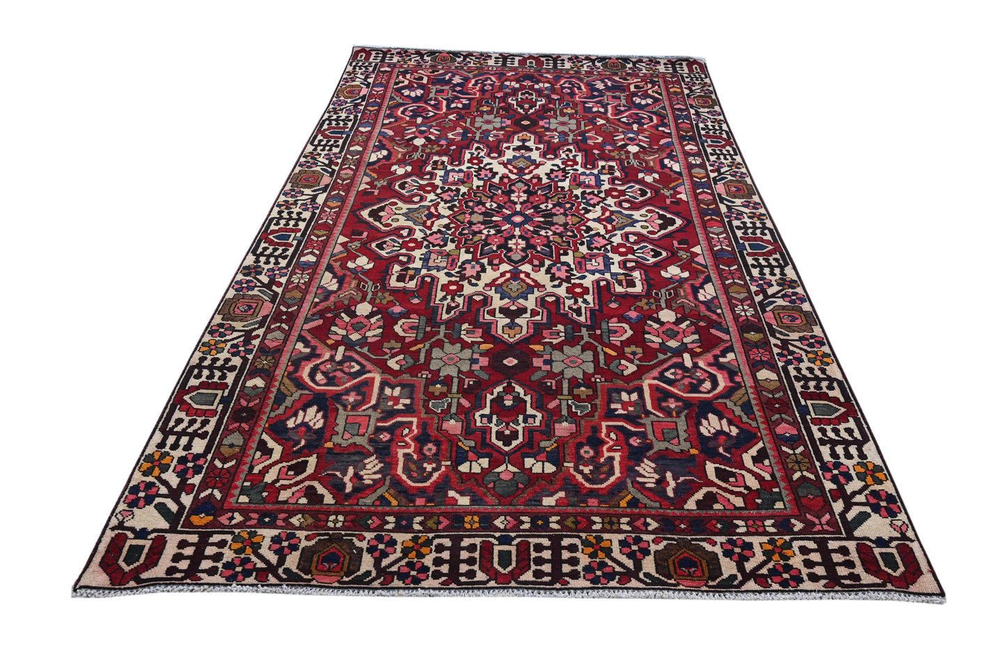 10006 - 5'11" x 9'9"