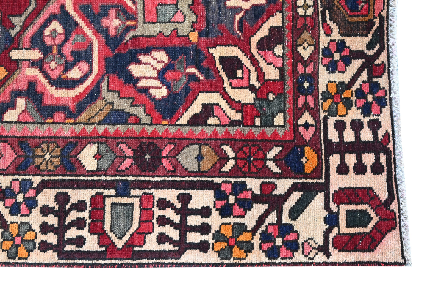 10006 - 5'11" x 9'9"