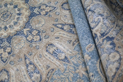 10009 - 8'11" x 12'2"