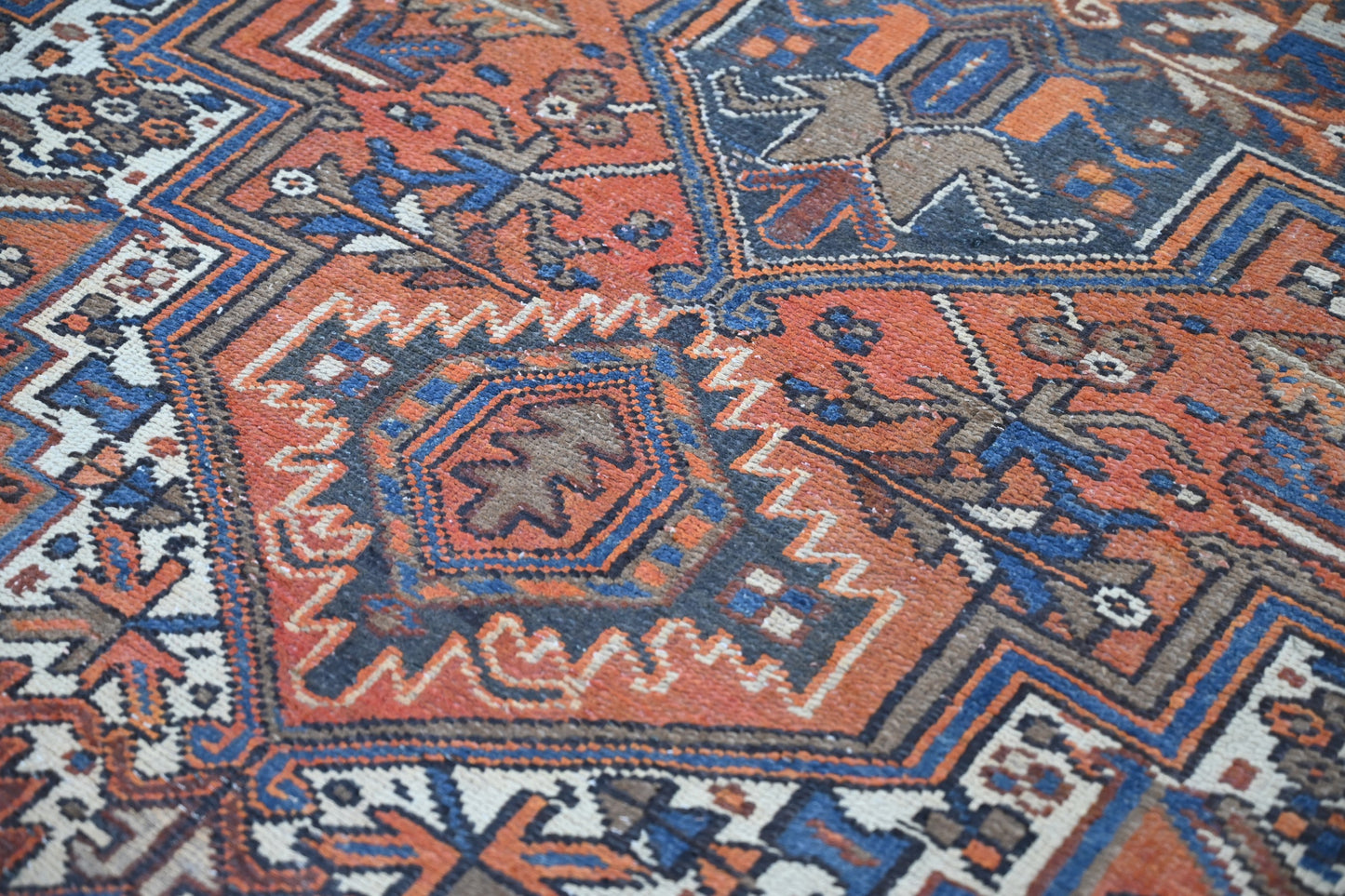 10012 - 5'10" x 9'6"