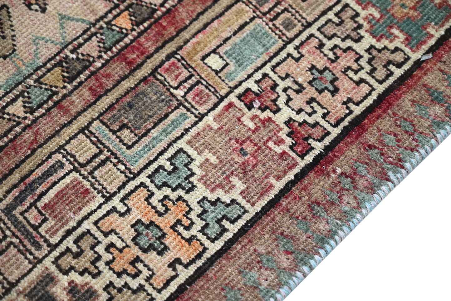 10013 - 3'5" x 14'11"