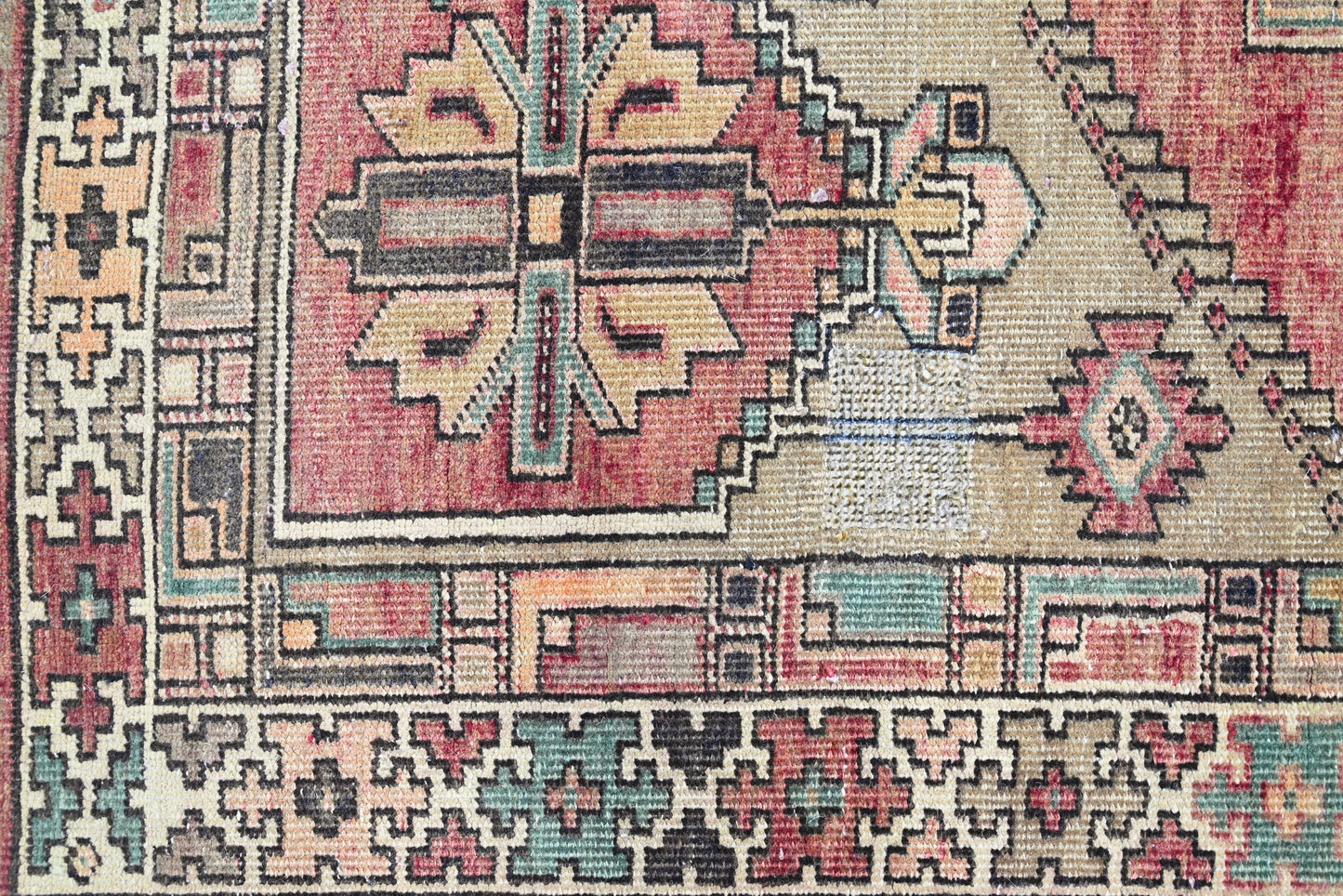 10013 - 3'5" x 14'11"