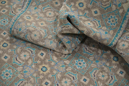 10018 - 2'7" x 8'11"