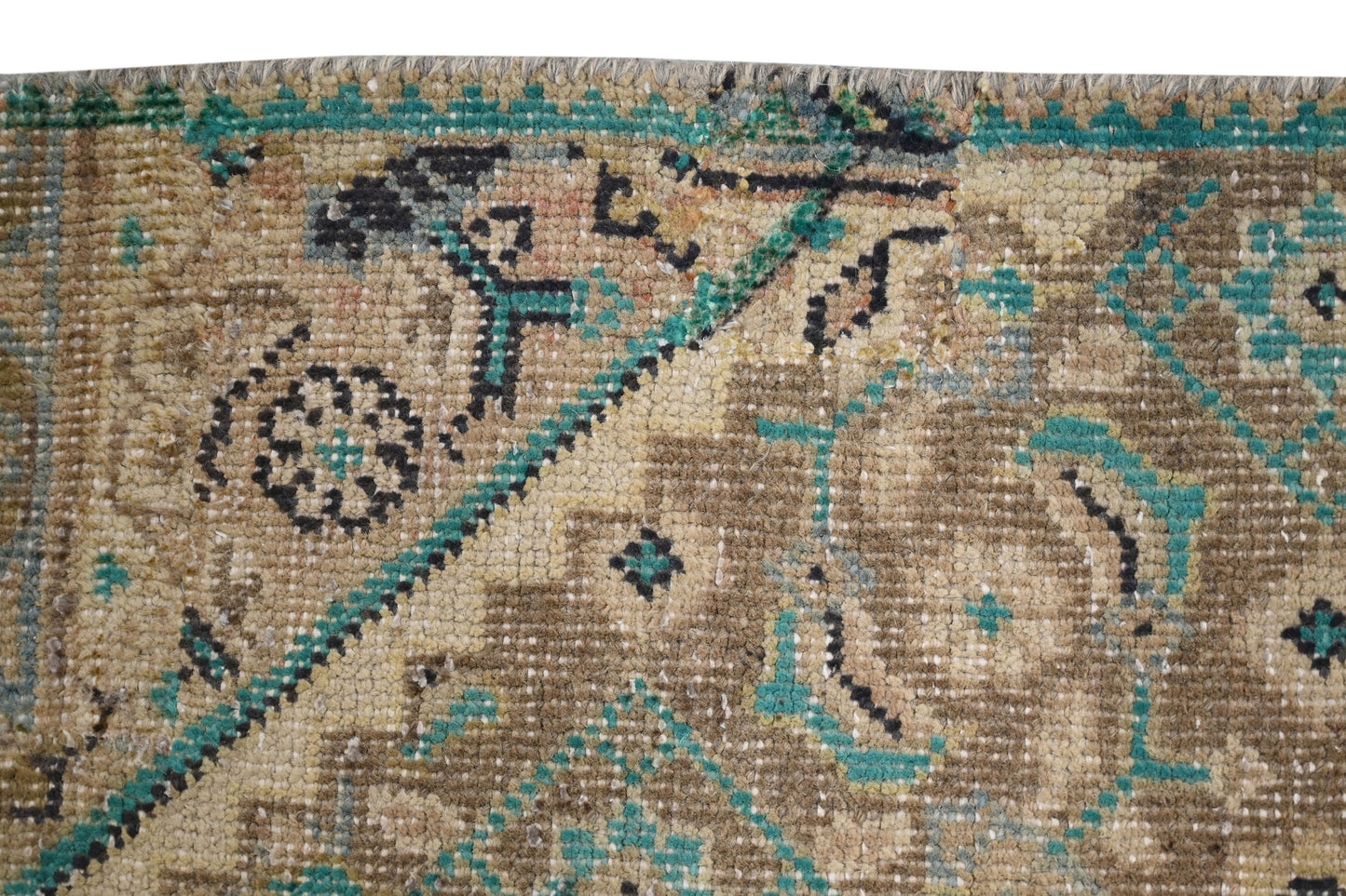 10018 - 2'7" x 8'11"