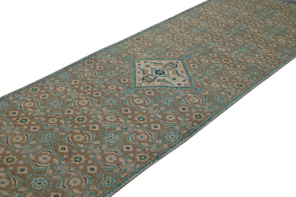 10018 - 2'7" x 8'11"