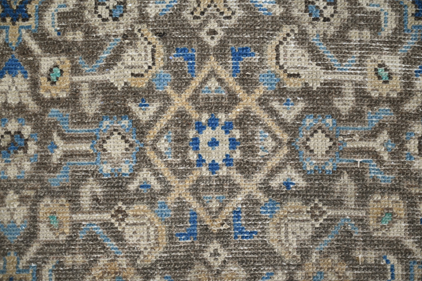 10021 - 2'11" x 9'8"