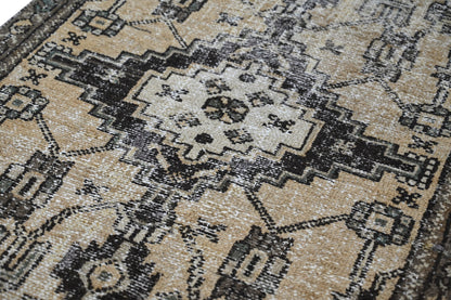 10022 - 2'11" x 6'1"