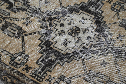 10022 - 2'11" x 6'1"