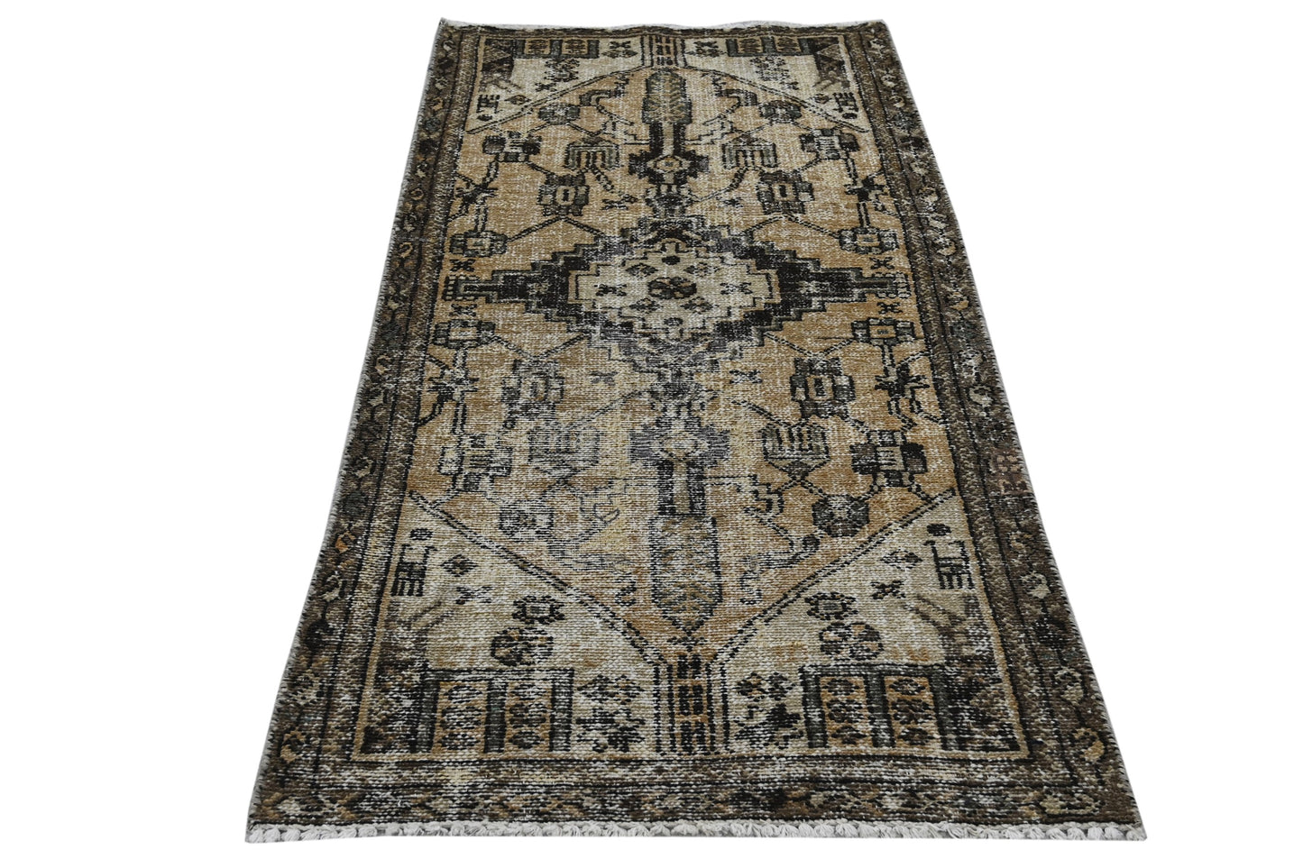 10022 - 2'11" x 6'1"