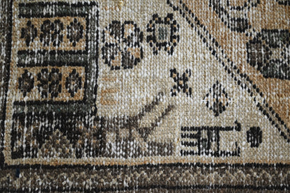 10022 - 2'11" x 6'1"