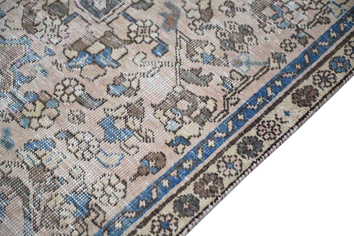 10025 - 3'4" x 10'6"