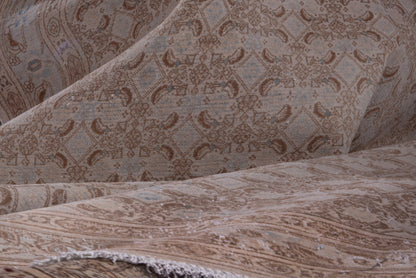 1087 - 7'3" x 10'10"