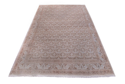 1087 - 7'3" x 10'10"