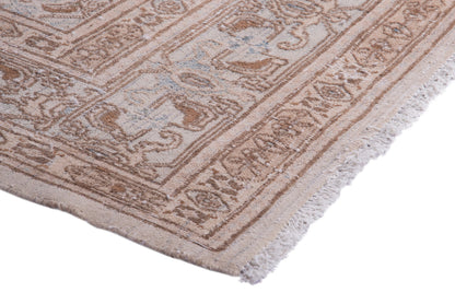 1087 - 7'3" x 10'10"