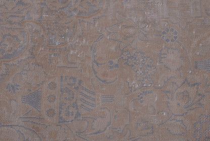 1665 - 9'9" x 12'10"