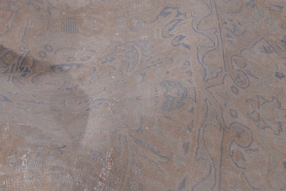 1665 - 9'9" x 12'10"