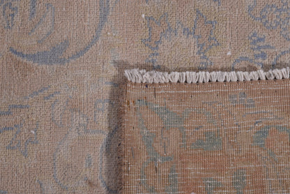 1665 - 9'9" x 12'10"