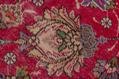 1708 - 9'10" x 11'7"