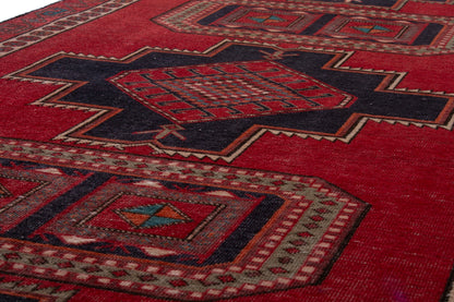 1810 - 3'11" x 10'5"