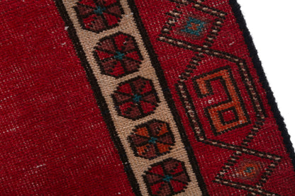 1810 - 3'11" x 10'5"