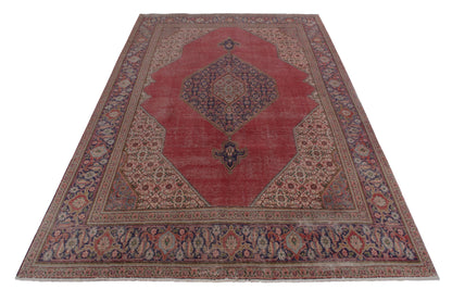 1868 - 9'6" x 12'10"